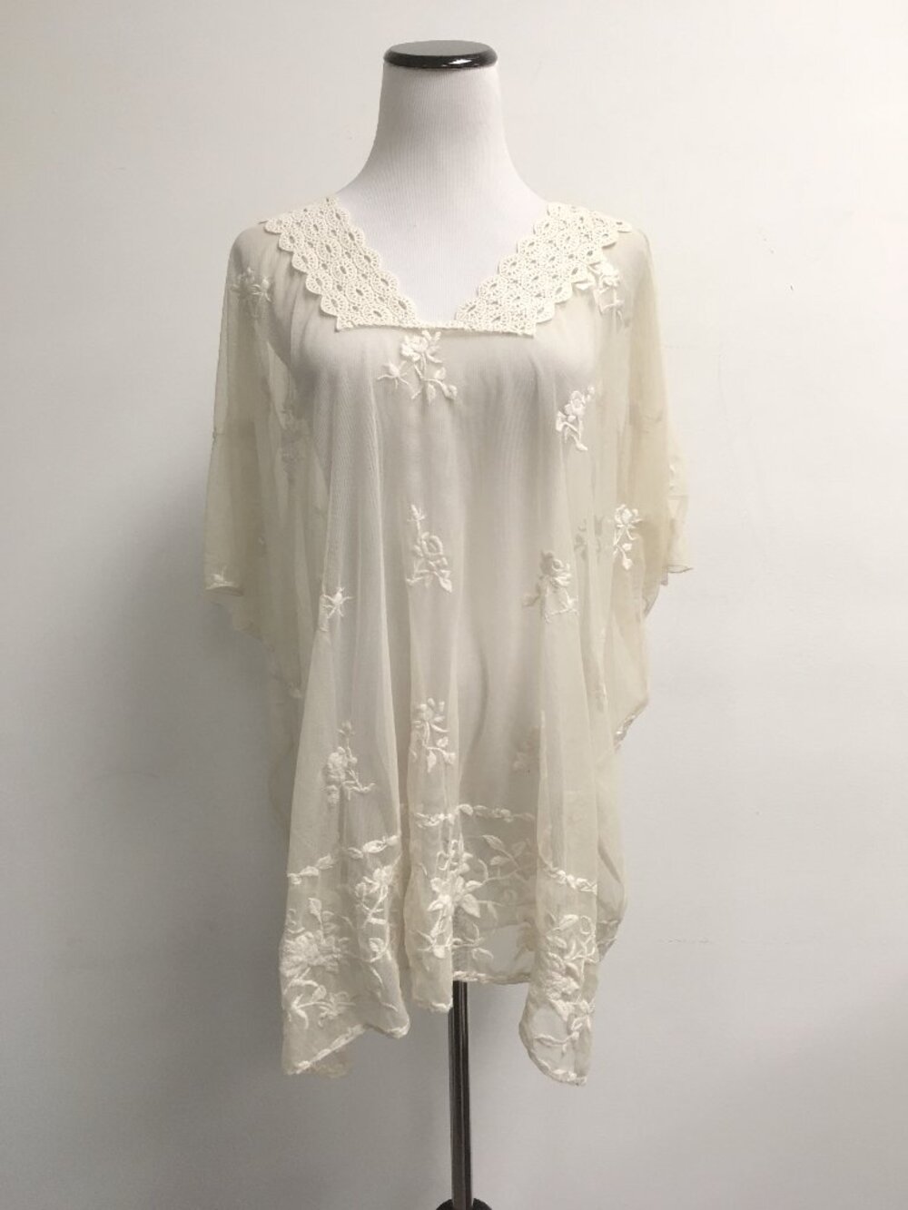 4 Love & Liberty JOHNNY WAS mesh lace sheer top S tunic New